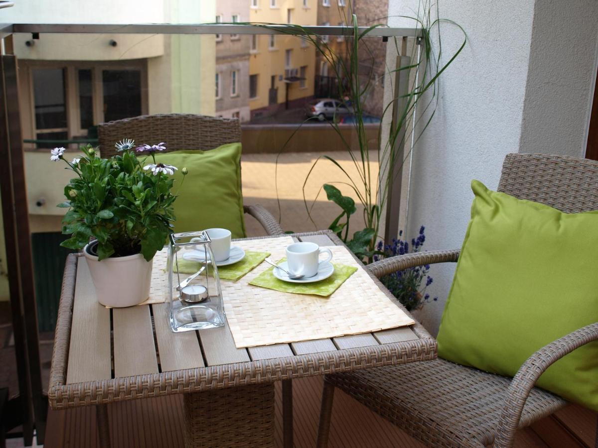 ורשה Apartament Metro Kowienska מראה חיצוני תמונה
